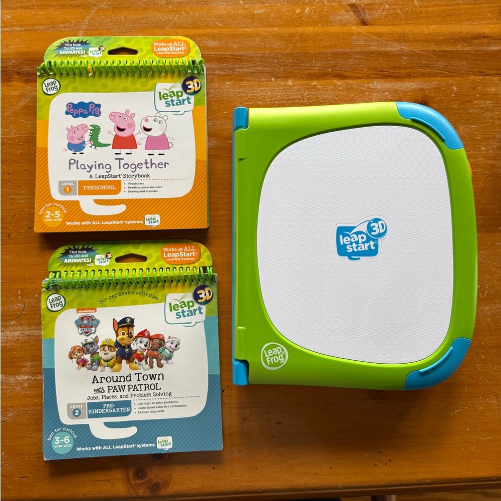 LeapFrog LeapStart 3D Learning System + 2 Books Peppa Pig Paw Patrol Tested